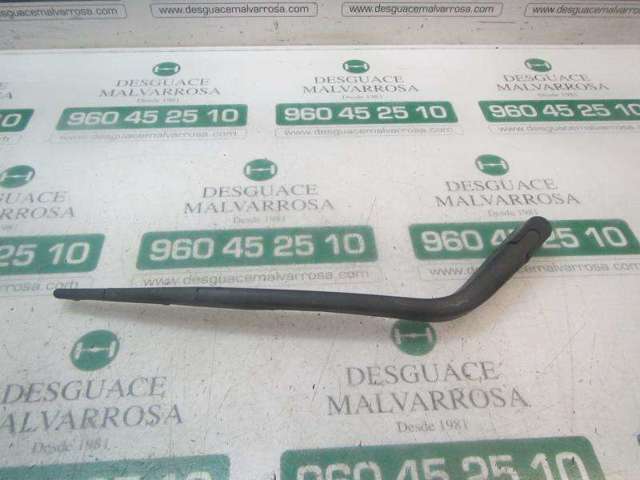 Braço de limpa-pára-brisas de vidro traseiro 988100X000 HYUNDAI