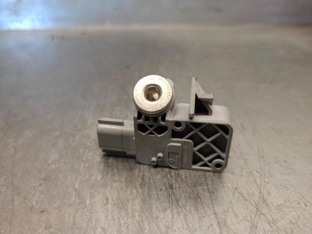 988312833R Renault (RVI)