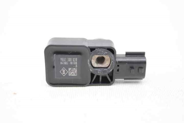 988330002R Renault (RVI)
