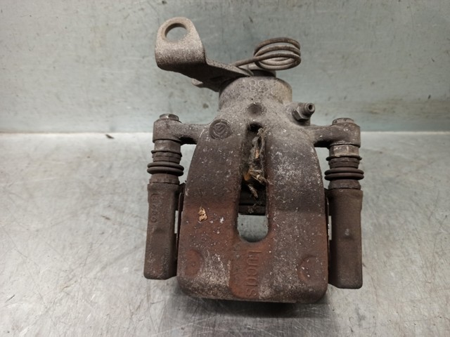 Suporte do freio traseiro esquerdo 9948544 FIAT