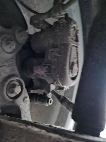 Suporte do freio traseiro direito A0004232481 MERCEDES
