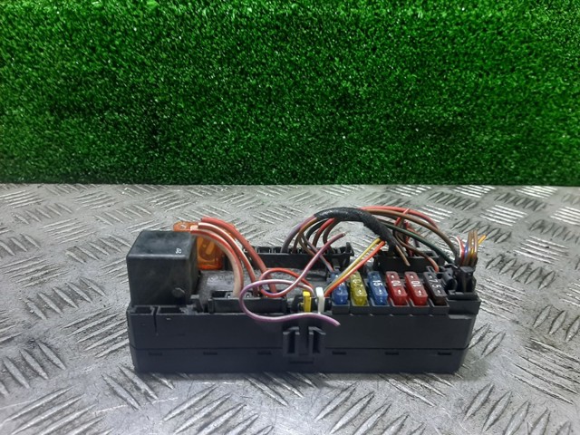 Unidade de dispositivos de segurança A0005400072 MERCEDES