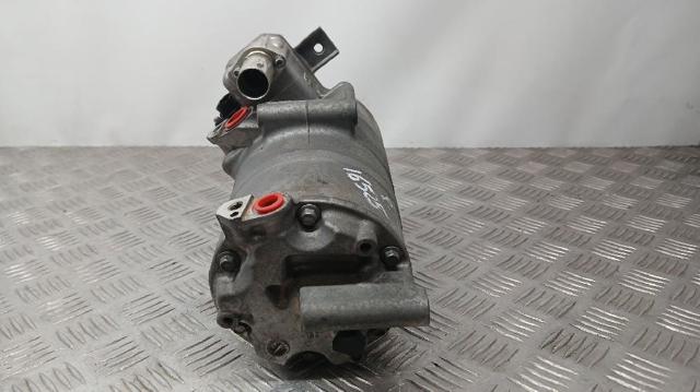 Compressor de aparelho de ar condicionado A0008300301 MERCEDES
