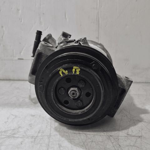 Compressor de aparelho de ar condicionado A0008301301 MERCEDES