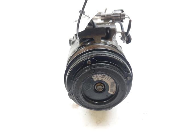 Compressor de aparelho de ar condicionado A0008302500 MERCEDES