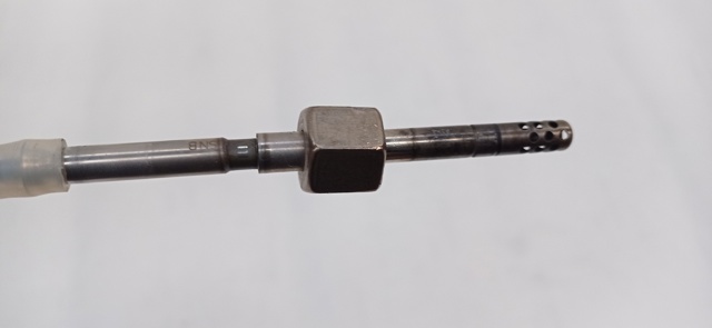 Sensor de temperatura dos gases de escape (GE), até o catalisador A0009055202 MERCEDES