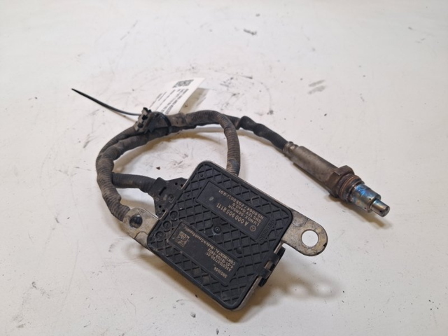 A0009058111 Mercedes