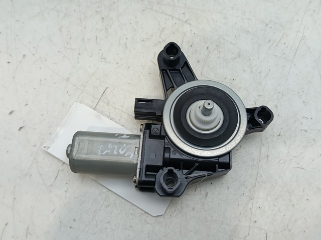 A0009060808 Mercedes