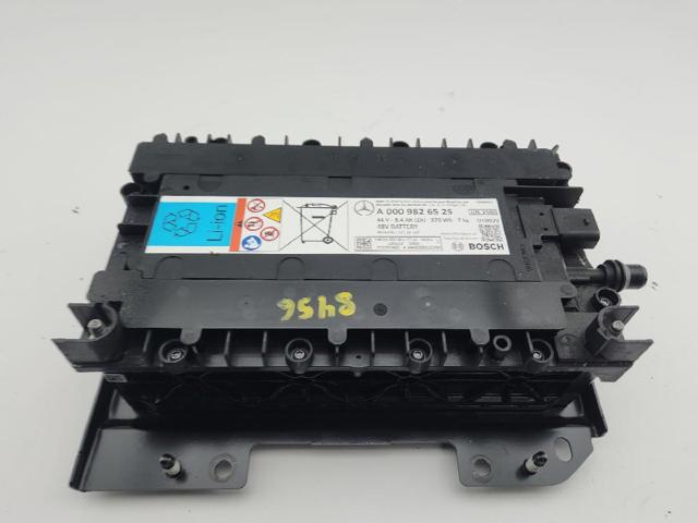A0009826525 Mercedes