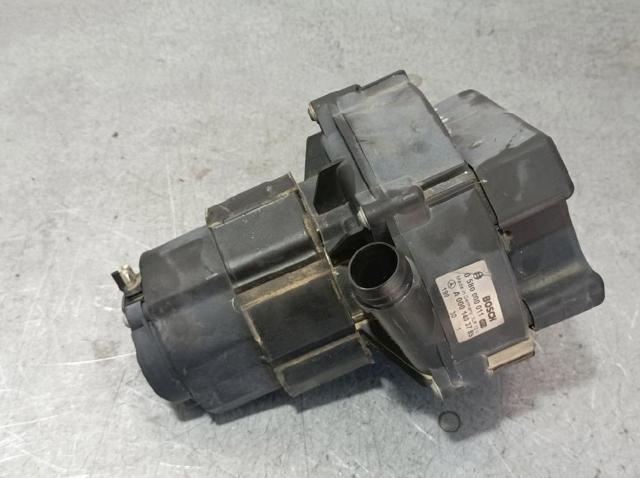 Bomba de ar A001403785 MERCEDES