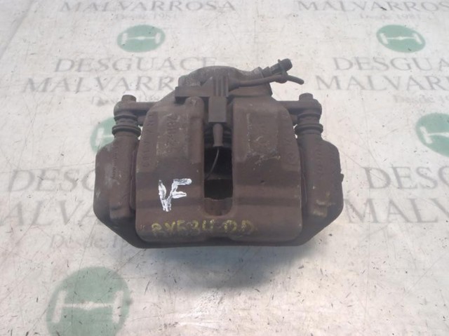 Suporte do freio dianteiro direito A0014209583 MERCEDES