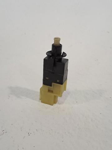 Sensor de ativação do sinal de parada A0015454409 MERCEDES