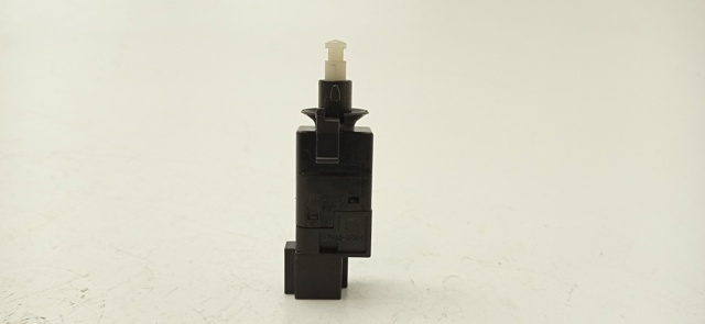Sensor de ativação do sinal de parada A0015458709 MERCEDES