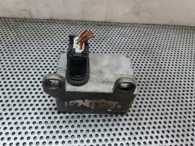 Sensor de aceleração transversal (ESP) A0025428918 MERCEDES