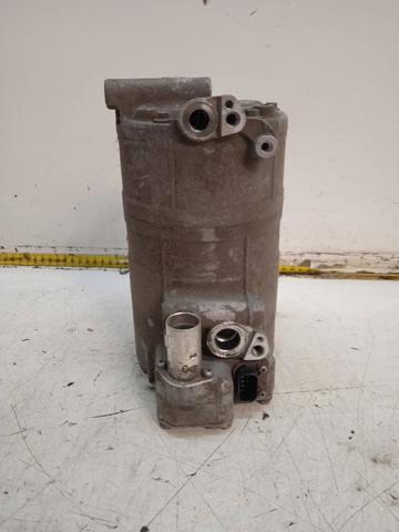 Compressor de aparelho de ar condicionado A0032305111 MERCEDES