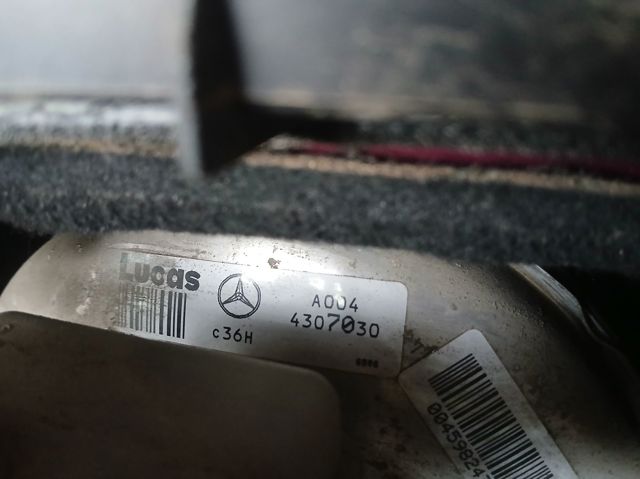 A0044307030 Mercedes