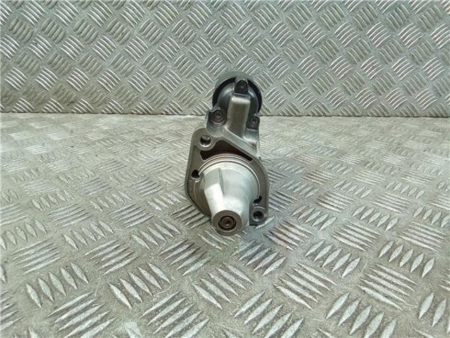 Motor de arranco A006151590180 MERCEDES