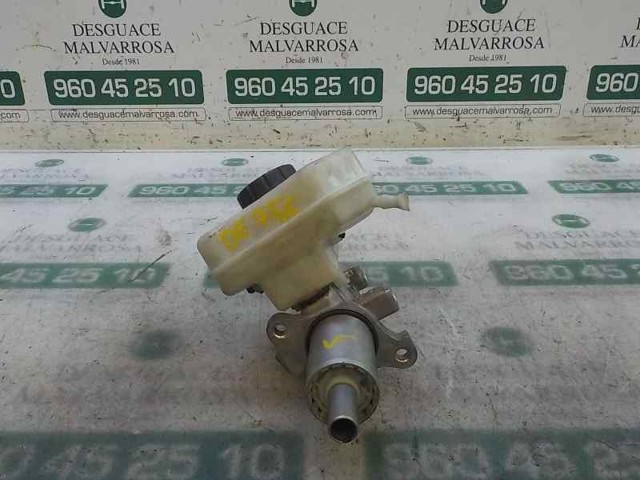 Cilindro mestre do freio A0064301401 MERCEDES