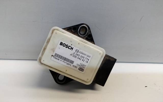 A0065424218 Mercedes