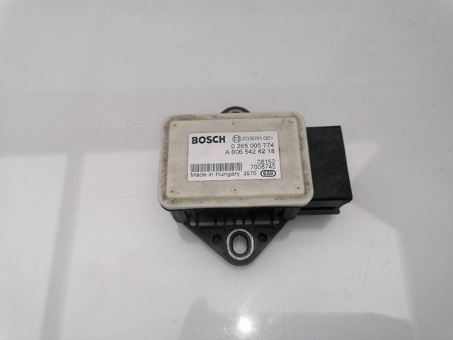 A0065424218 Mercedes