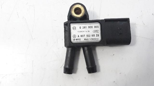 Sensor de pressão dos gases de escape A0071536028 NISSAN