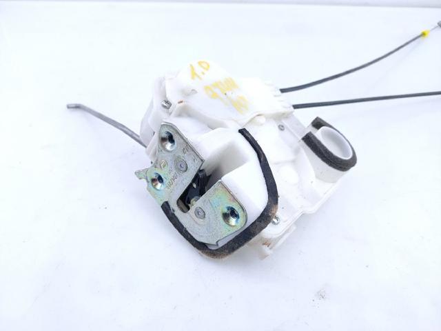 Fecho da porta dianteira direita A047218 MITSUBISHI