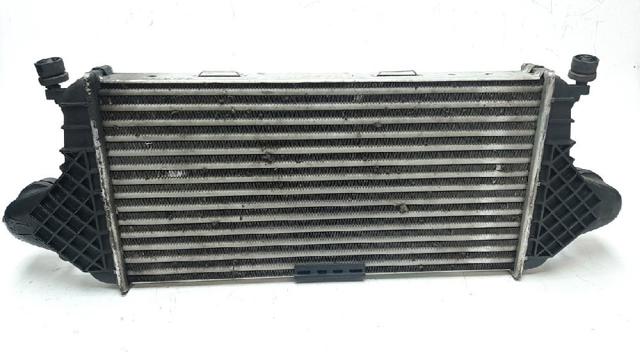 Radiador de intercooler A0995000600 MERCEDES