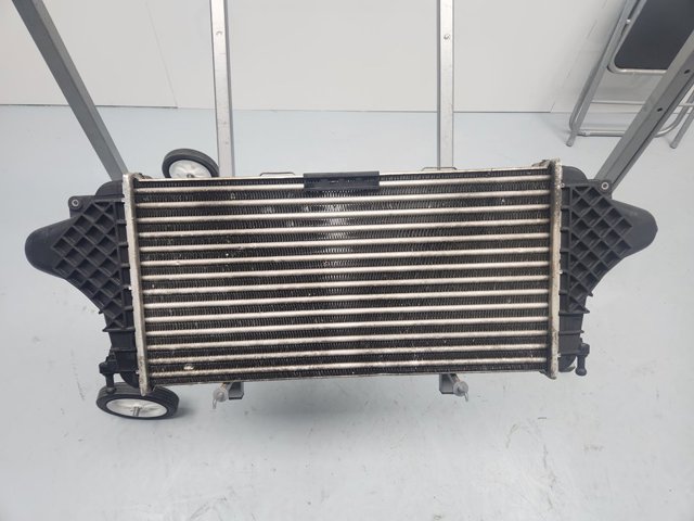 Radiador de intercooler A0995002800 MERCEDES