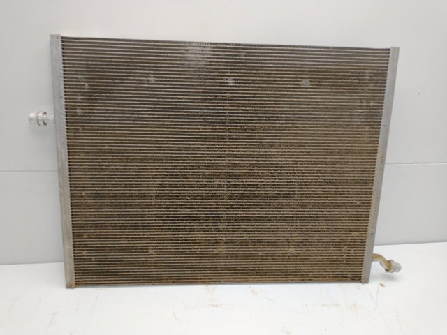 Radiador de esfriamento de motor adicional A0995003500 MERCEDES