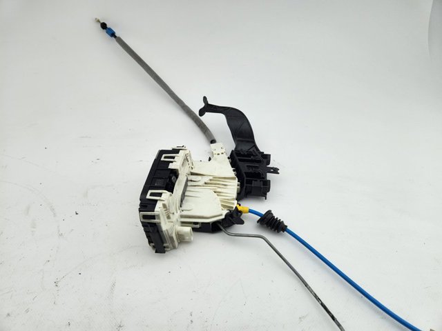 Fecho da porta dianteira esquerda A0997201901 MERCEDES