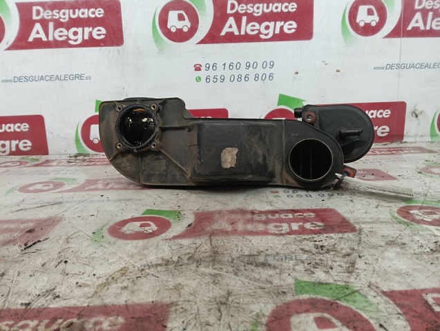 Separador de óleo (separador) do sistema de ventilação de cárter A1110940183 MERCEDES