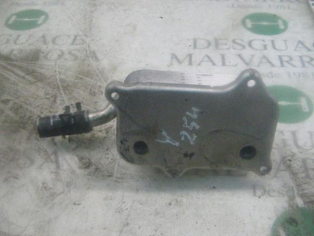 Radiador de óleo A1121880401 MERCEDES