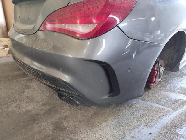 Pára-choque traseiro A11788003409999 MERCEDES