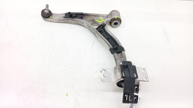Braço oscilante inferior esquerdo de suspensão dianteira A1563300100 MERCEDES