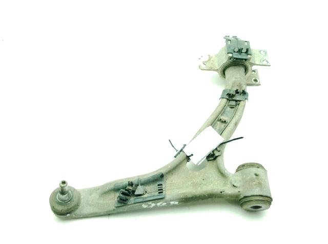 Braço oscilante inferior direito de suspensão dianteira A1563300200 MERCEDES