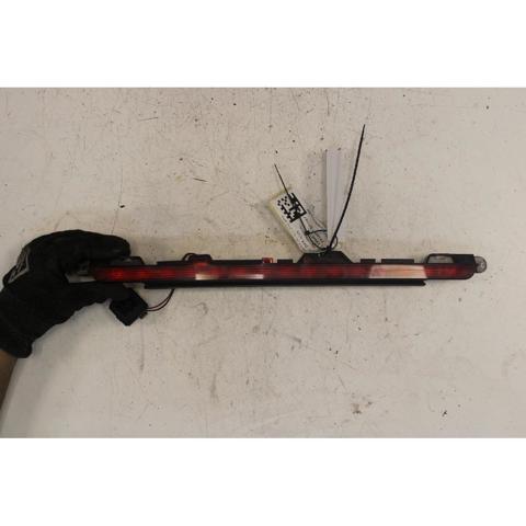 Sinal de parada traseiro adicional A1569060044 MERCEDES