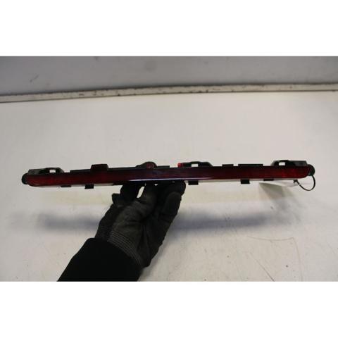 Sinal de parada traseiro adicional A1569060044 MERCEDES