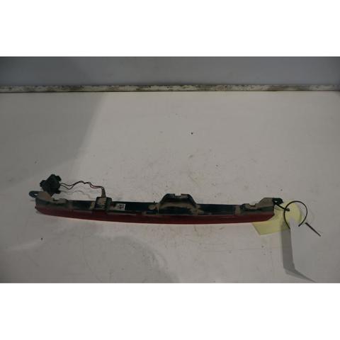 Sinal de parada traseiro adicional A1569060044 MERCEDES
