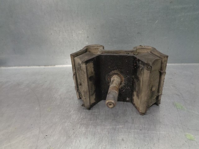 Coxim (suporte) esquerdo/direito de motor A1632400217 MERCEDES