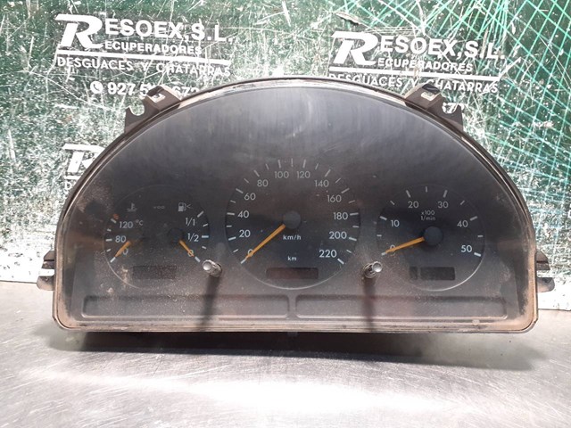 Painel de instrumentos (quadro de instrumentos) A1635403011 MERCEDES