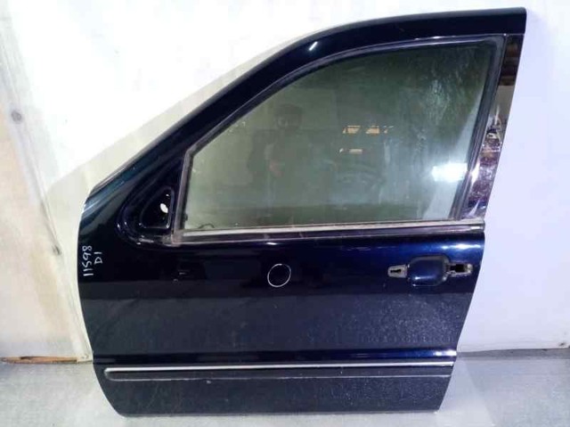 Porta dianteira esquerda A1637201505 MERCEDES