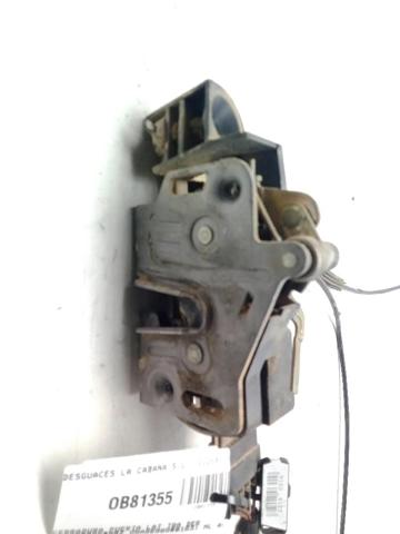 Fecho da porta traseira direita A1637302635 MERCEDES
