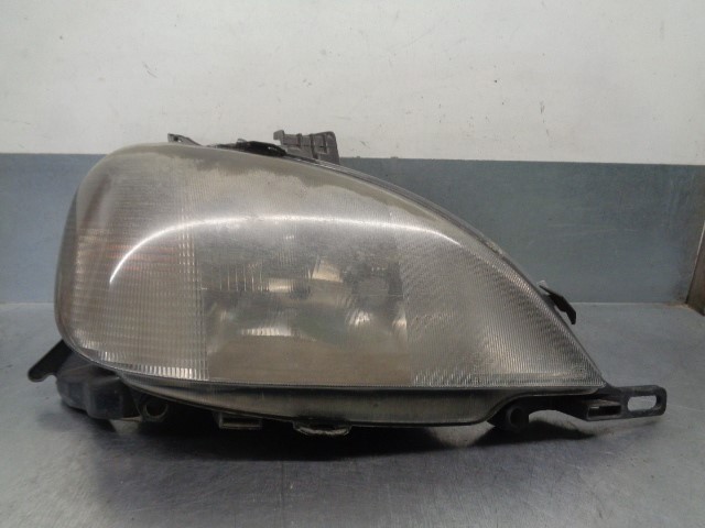 Luz direita A1638200261 MERCEDES