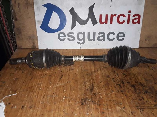 Semieixo (acionador) dianteiro esquerdo A1643302301 MERCEDES