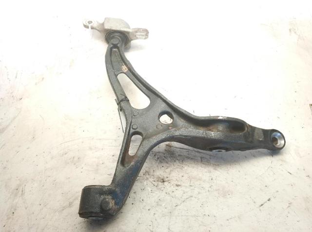 Braço oscilante inferior direito de suspensão dianteira A1643303507 MERCEDES