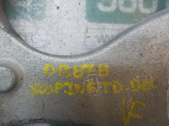 Braço oscilante inferior direito de suspensão traseira A1643500706 MERCEDES