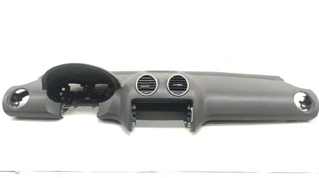 A1646800387 Mercedes