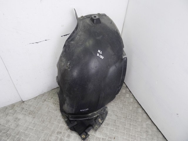A1648840122 Mercedes