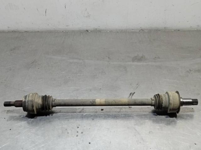 Semieixo (acionador) dianteiro esquerdo A1663301401 MERCEDES