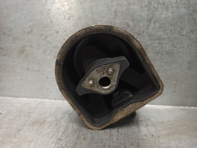 Coxim (suporte) esquerdo/direito de motor A1682401617 MERCEDES